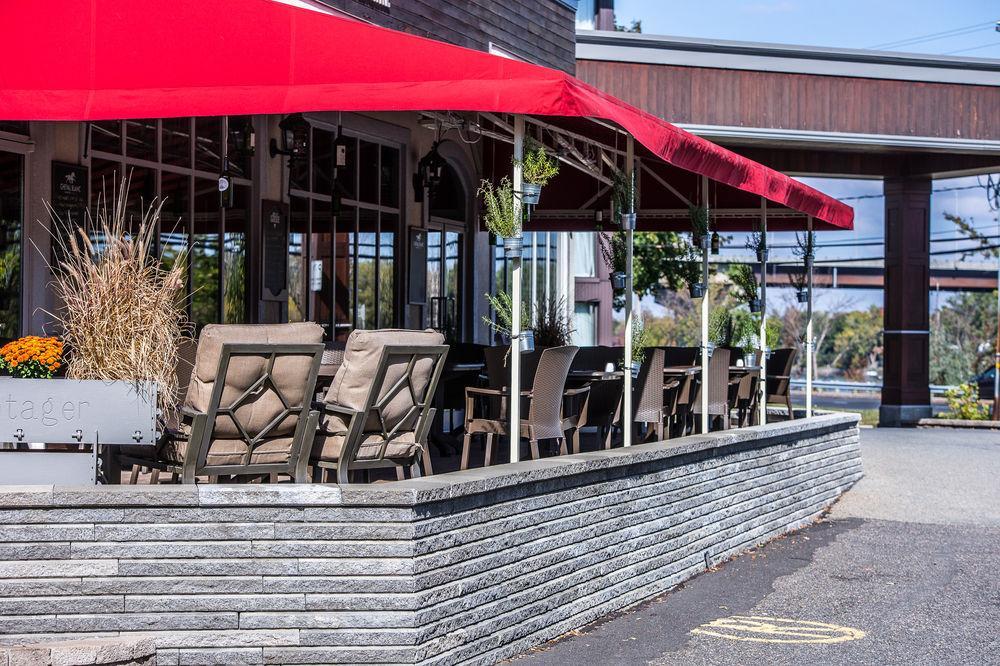 Hotel Rive Gauche Beloeil Exterior photo