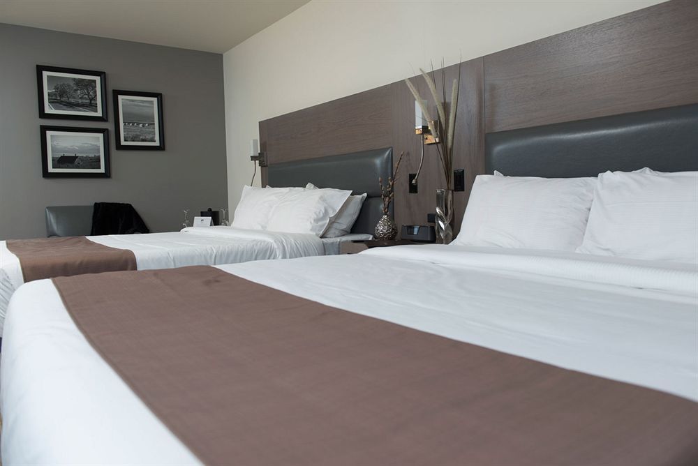 Hotel Rive Gauche Beloeil Exterior photo